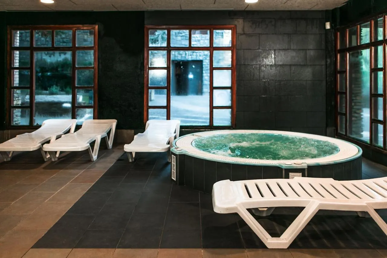 ***  Hotel Snoe Condes Del Pallars Rialp İspanya
